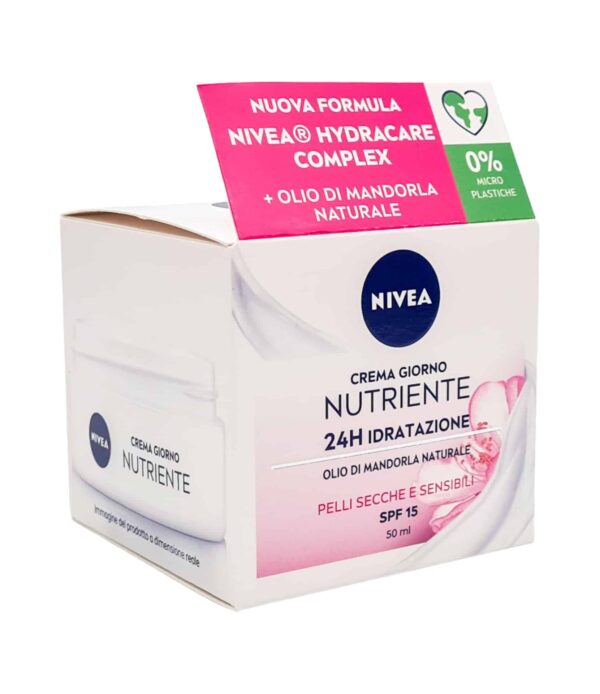 Cremă de zi Nivea cu ulei de migdale 50 ml