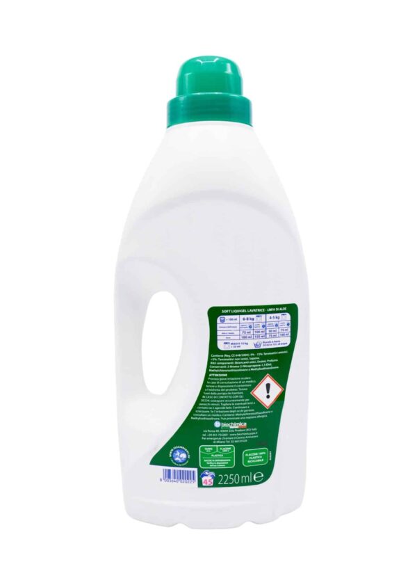 Detergent lichid Soft cu Aloe Vera 2250 ml 45 spălări